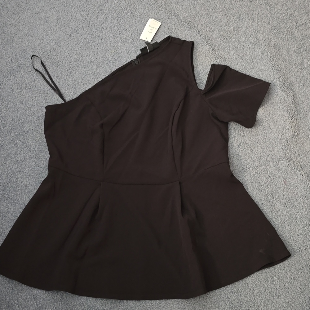 Elegant Black Women's One Shoulder Shirt